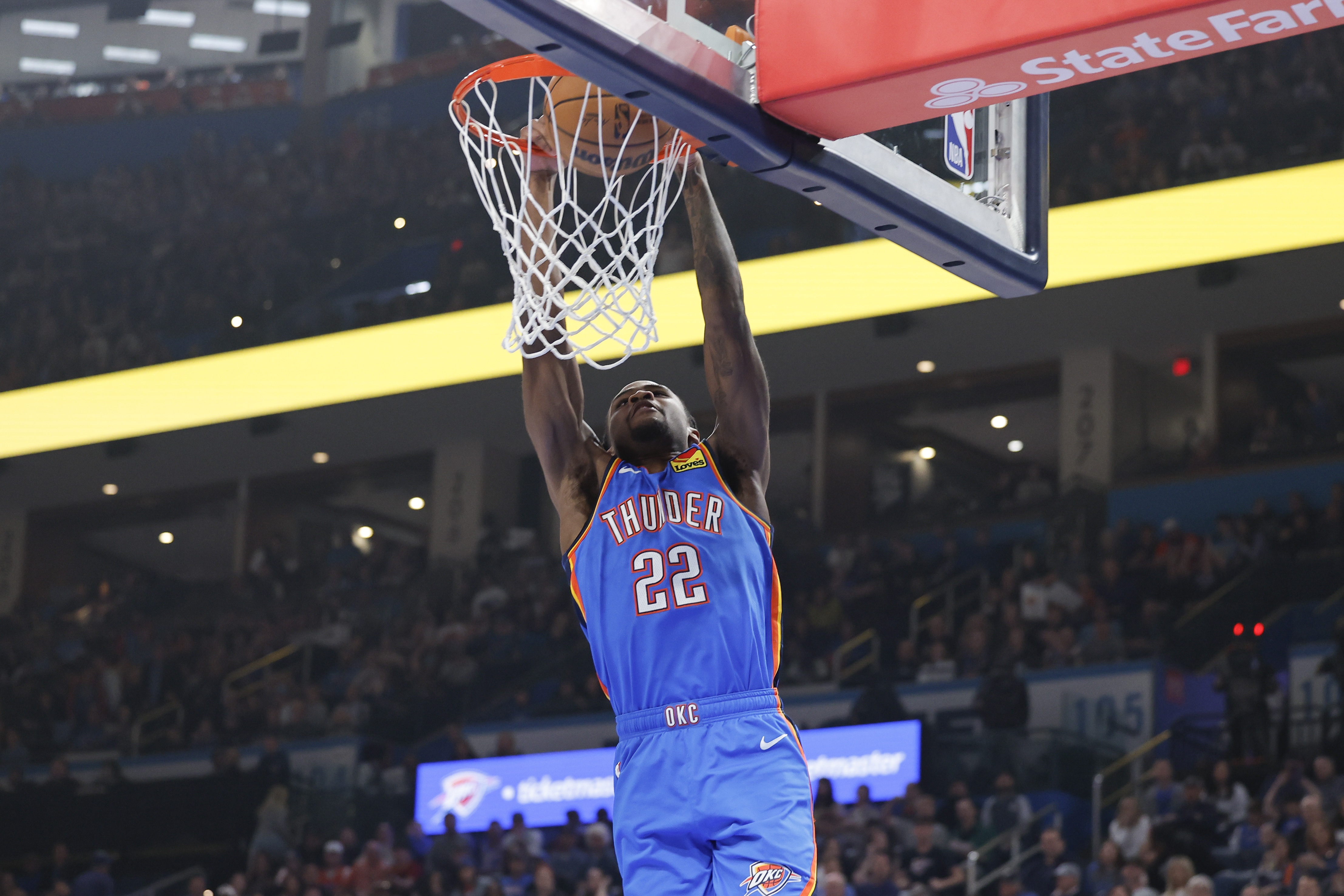 敢打敢拼！卡森-华莱士贡献7分3板5助2断 正负值高达+38