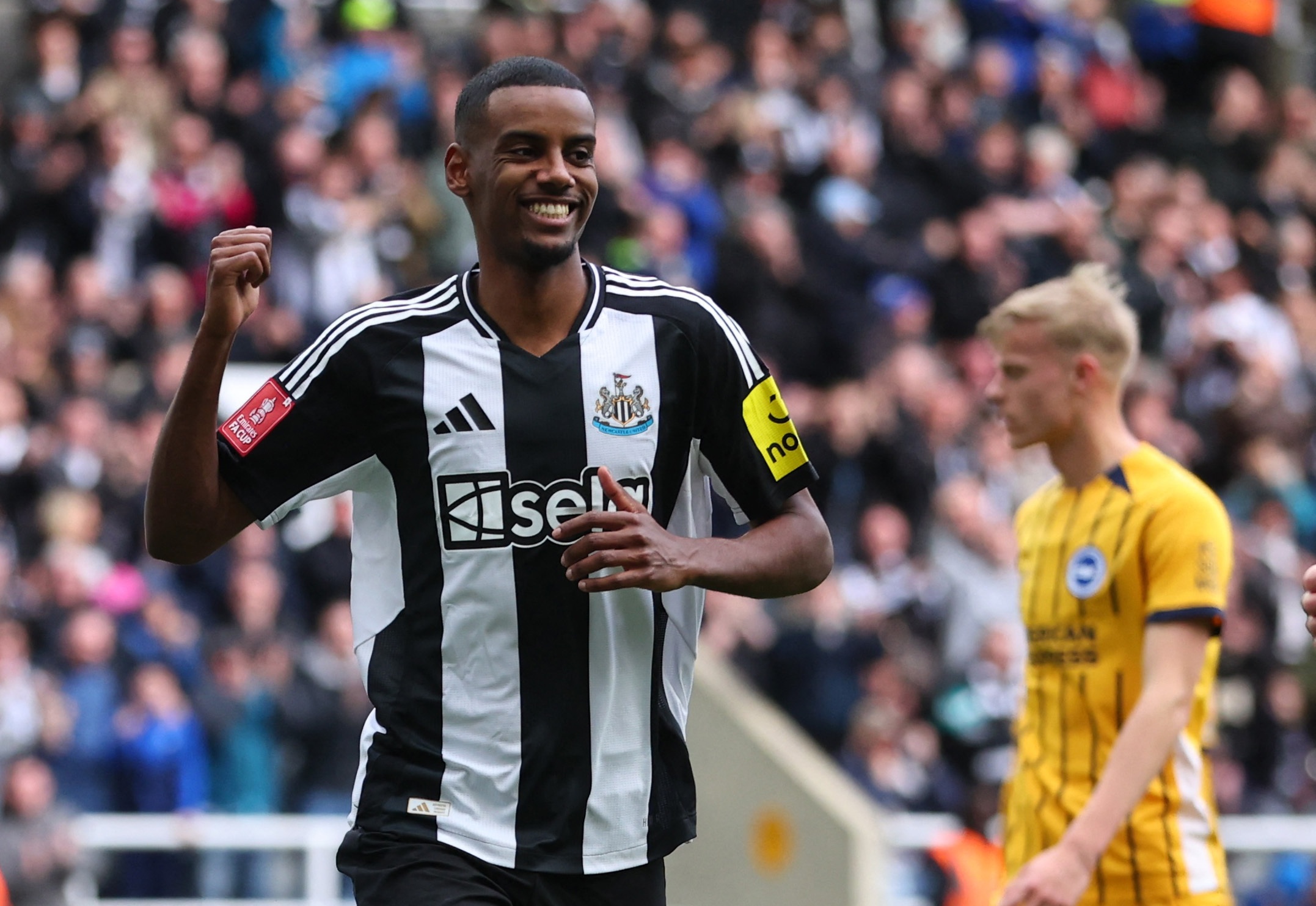 希勒：伊萨克不会去其他球队，因为纽卡有欧冠资格并表现出色