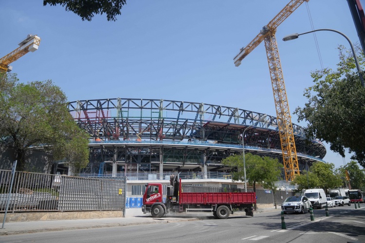 每体：除非施工进度有重大进展，否则巴萨仍无法回到新诺坎普比赛