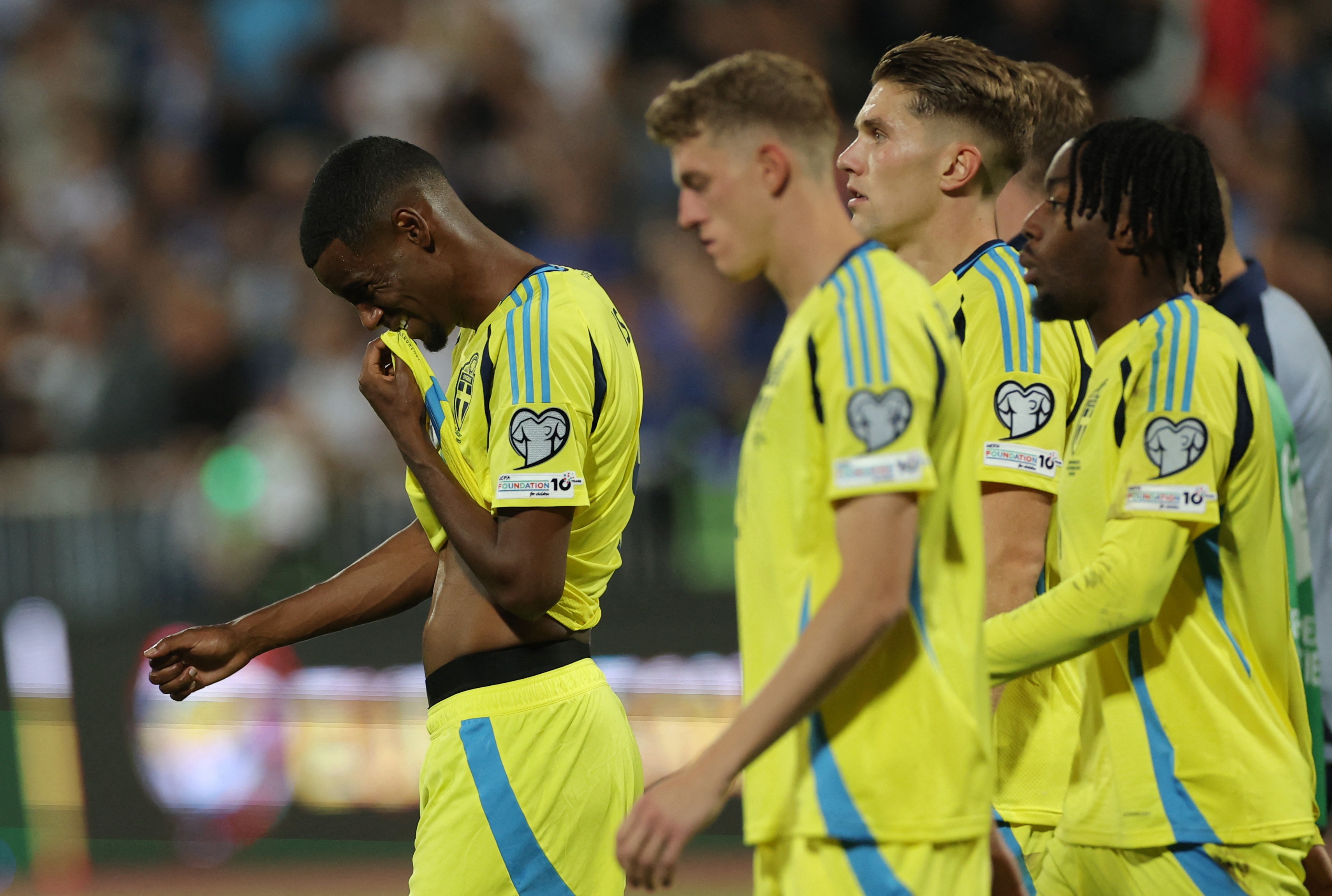 两大神锋均哑火！瑞典媒体为球员打分：伊萨克、约克雷斯双双低分