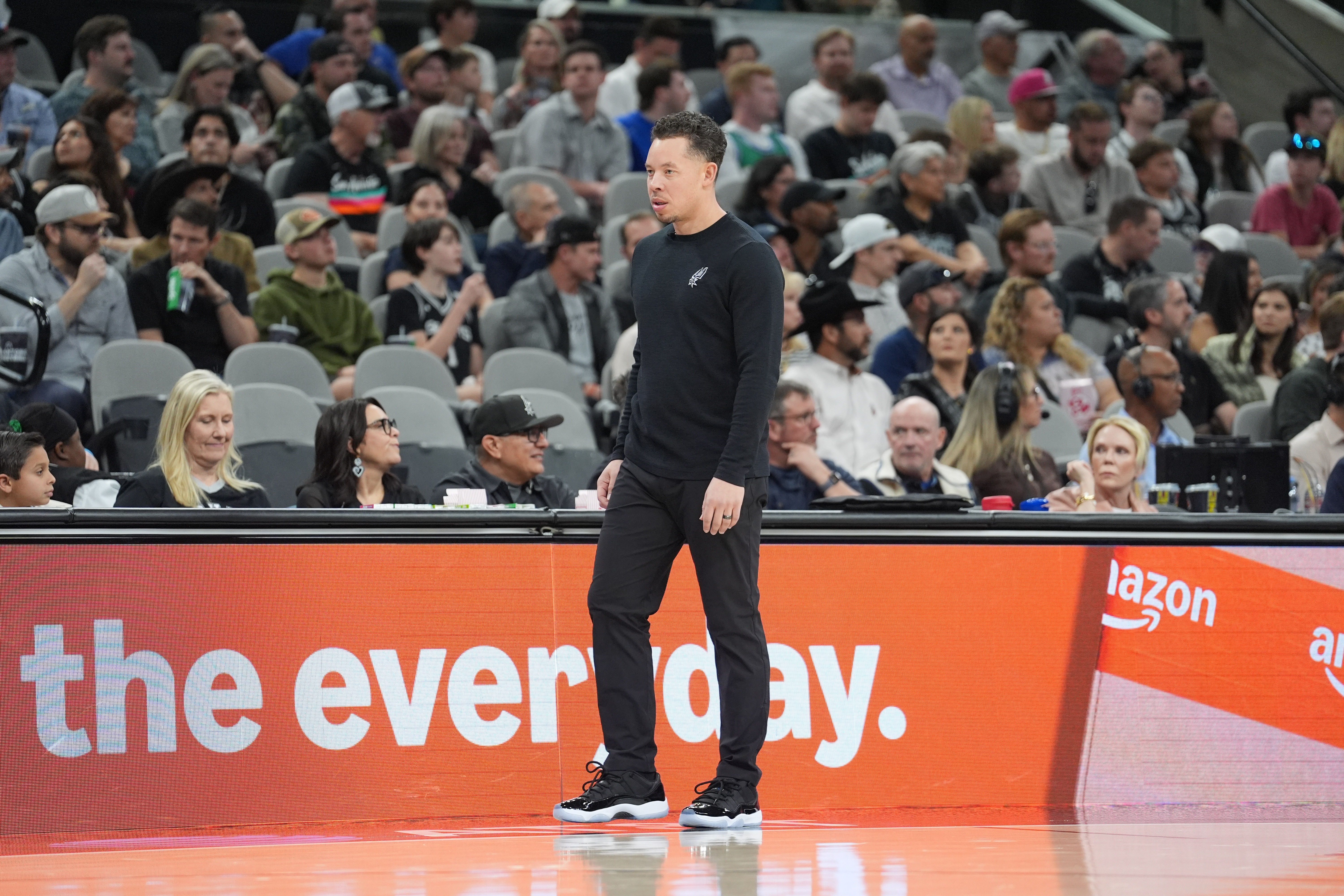 米奇：球队还有很多地方需要改进 会坚持高标准不断变得更好